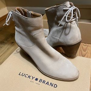 Lucky Brand Jaile booties (tan)